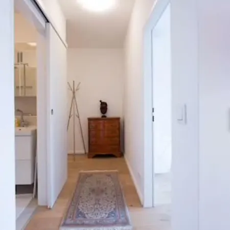 شقة Lovely New Apartment, Central, Free Parking